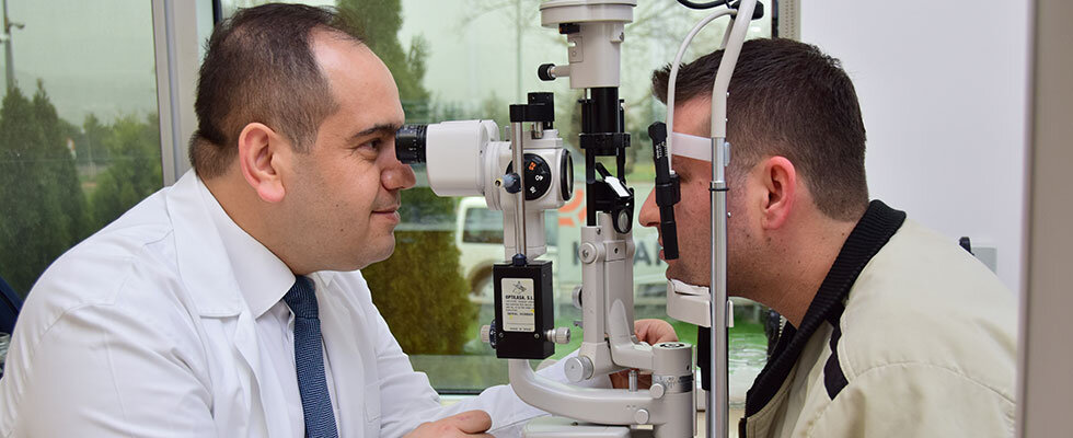 Doç.Dr. Fatih Çakır Gündoğan (Göz Hastalıkları Uzmanı)